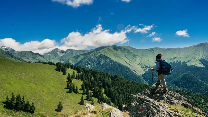 Top 10 Amazing Benefits Of Traveling - Learn Why You Need To Travel More 2 traveling benefits