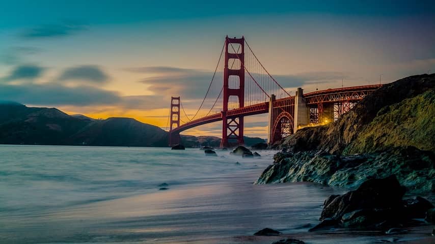 Top 10 Best Places to Travel Alone in the USA 3 The Bay Area in San Francisco