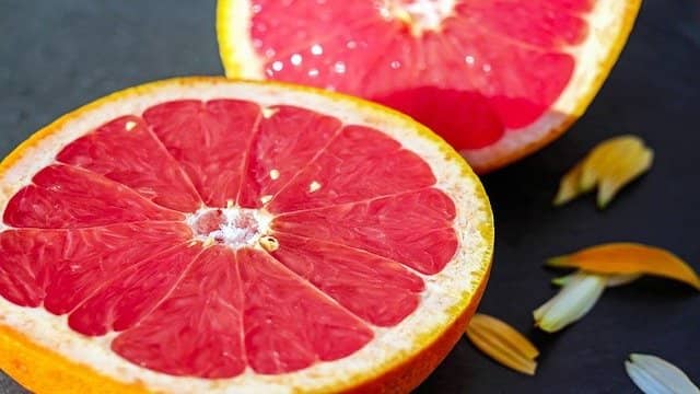 Top 10 Best Foods For Weight Loss That Helps In Reducing Weight Quickly 7 Grapefruit